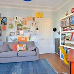 Sophisticated Typically Parisian Flat - Welkeys