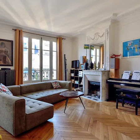 Sophisticated Typically Parisian Flat - Welkeys Appartamento