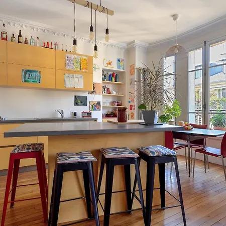 Sophisticated Typically Parisian Flat - Welkeys Appartamento